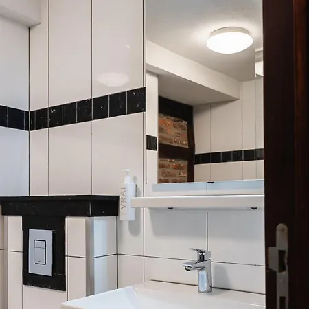 Amosa Centre Gerardrie 23 Apartamento